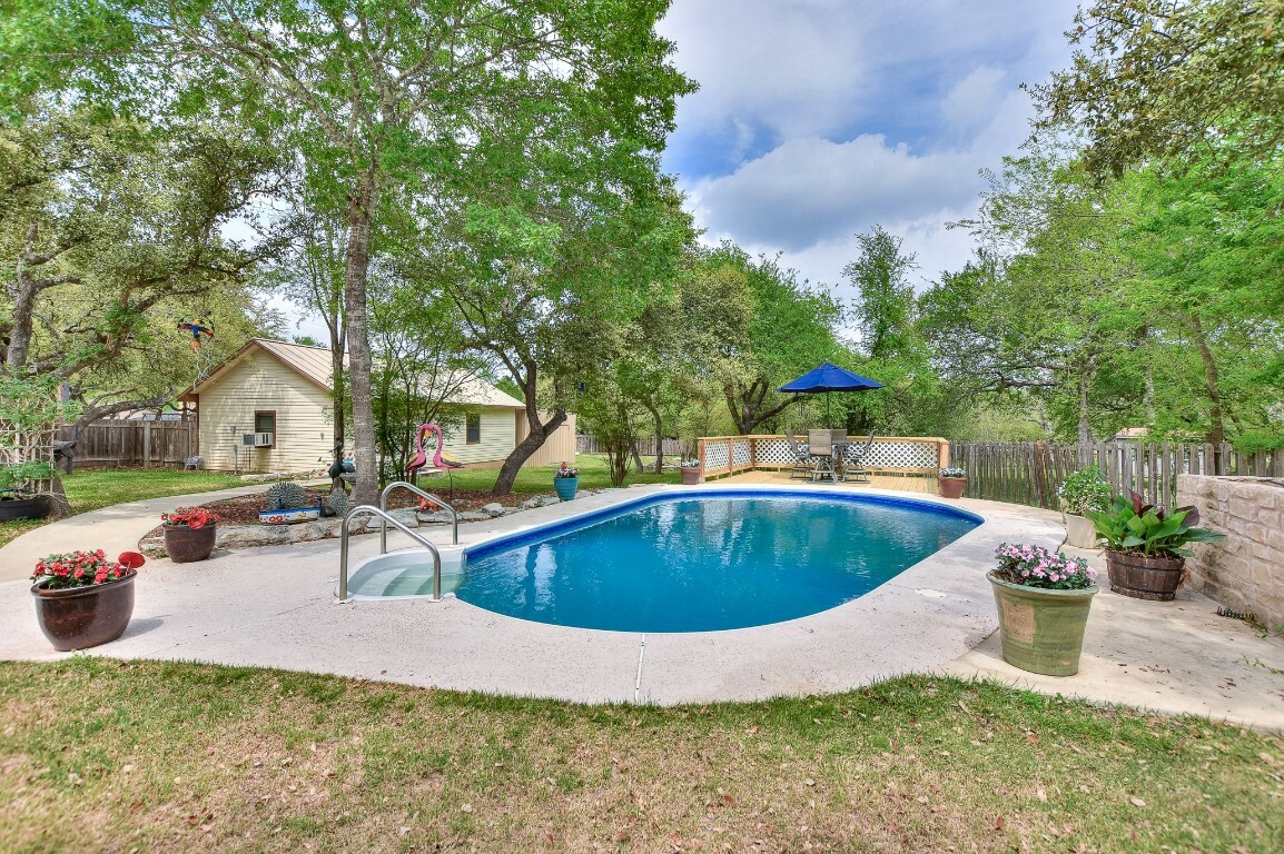 Property Photo: 527 W Esparada Drive TX 78628