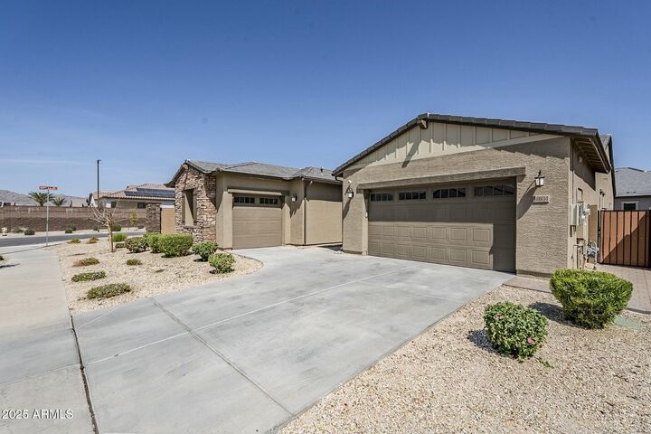 Property Photo:  18934 W Sierra Street  AZ 85388 