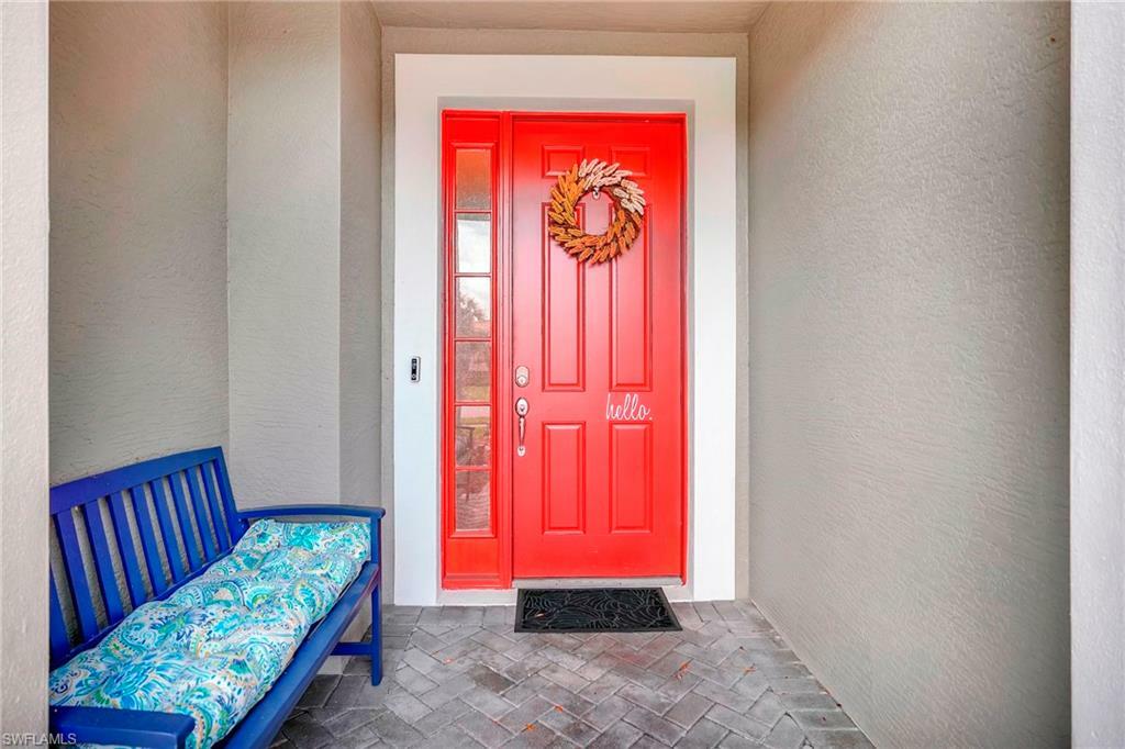 Property Photo: 15694 Angelica Dr FL 33920