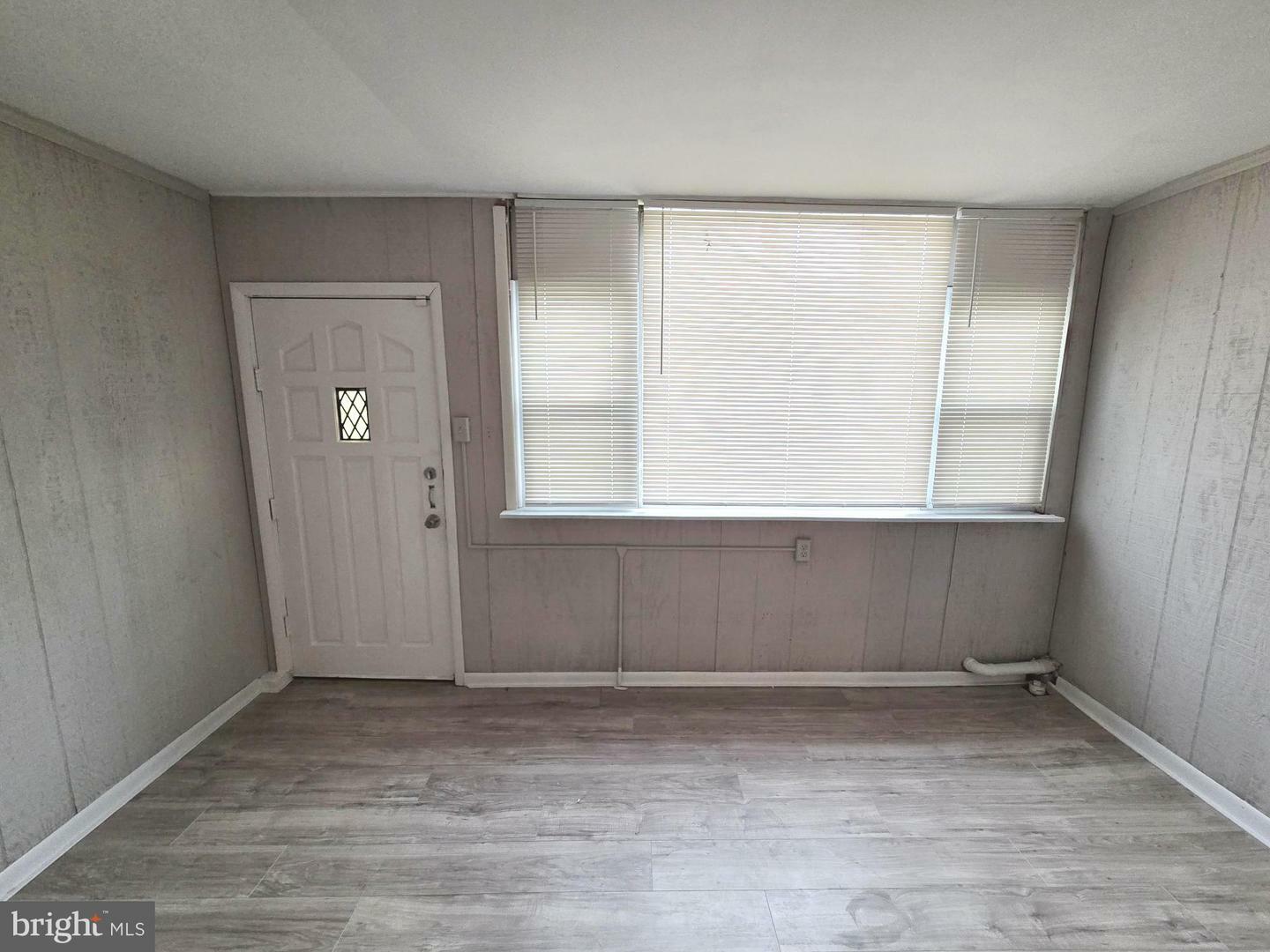 Property Photo: 911 Pratt Street PA 19124