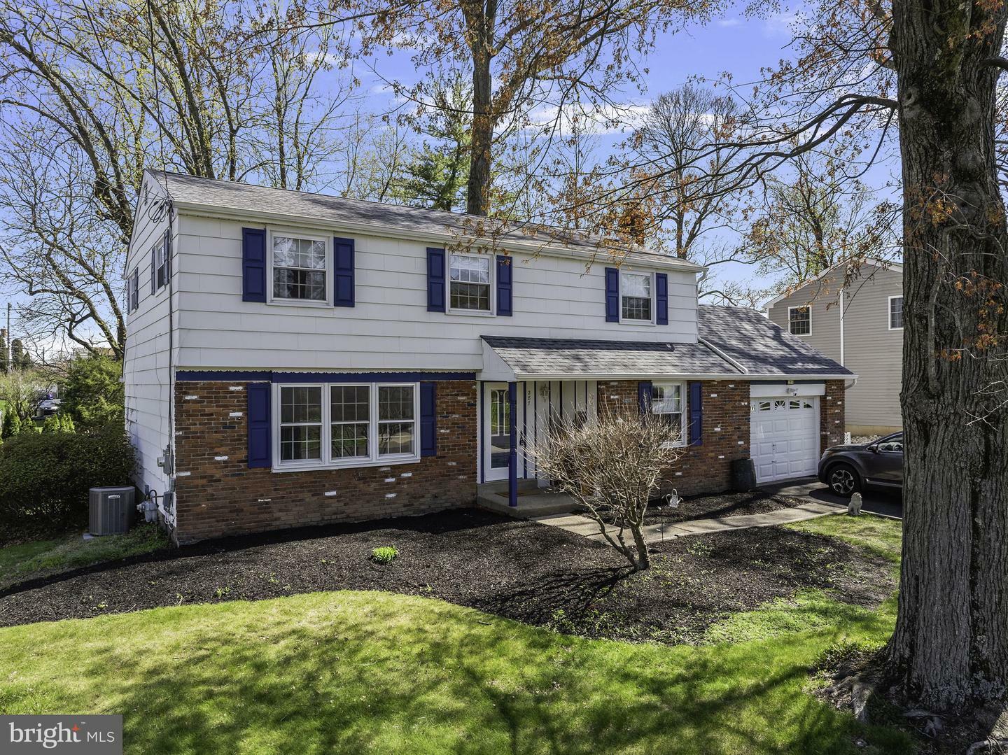 Property Photo: 287 Essex Road PA 18974