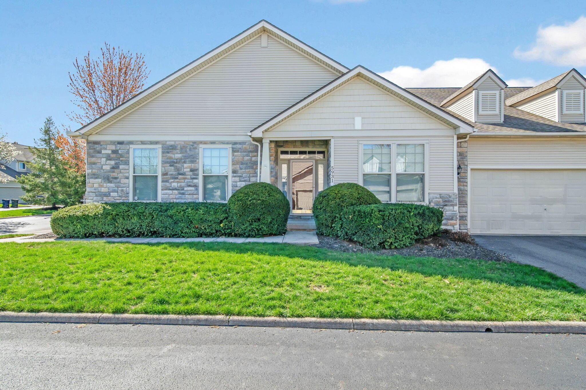 Property Photo: 5931 Coventry Hurst Lane OH 43026