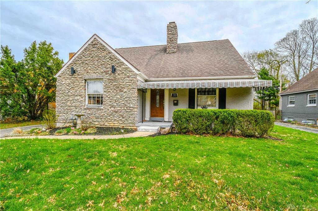 Property Photo: 726 Acorn Drive OH 45419