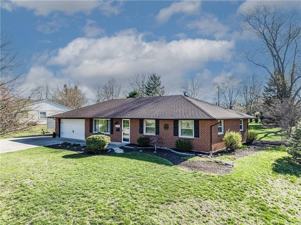 2735 Tihart Way  Beavercreek OH 45430 photo