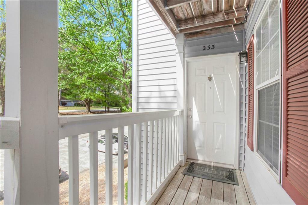 Property Photo: 233 Cobblestone Trail GA 30002
