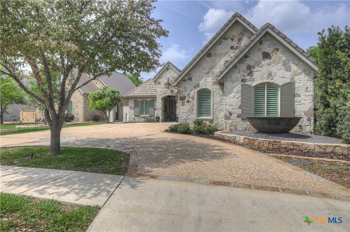 1379 Bellesop Boulevard  New Braunfels TX 78130 photo
