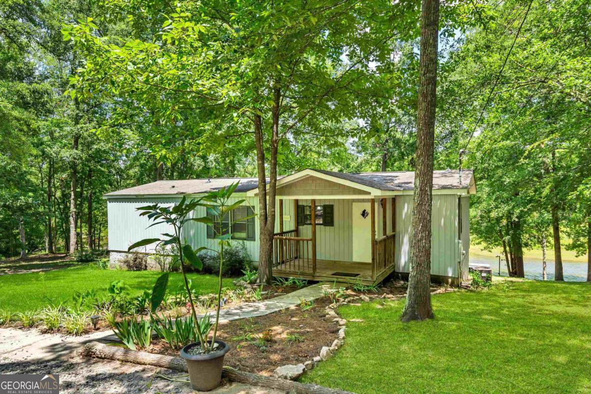 Property Photo:  188 Paramount Drive  GA 31024 