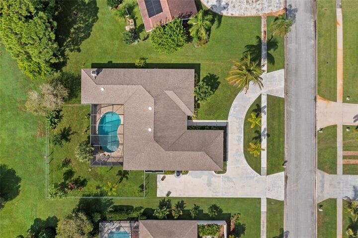 Property Photo: 1862 SE Boma Ave FL 34952