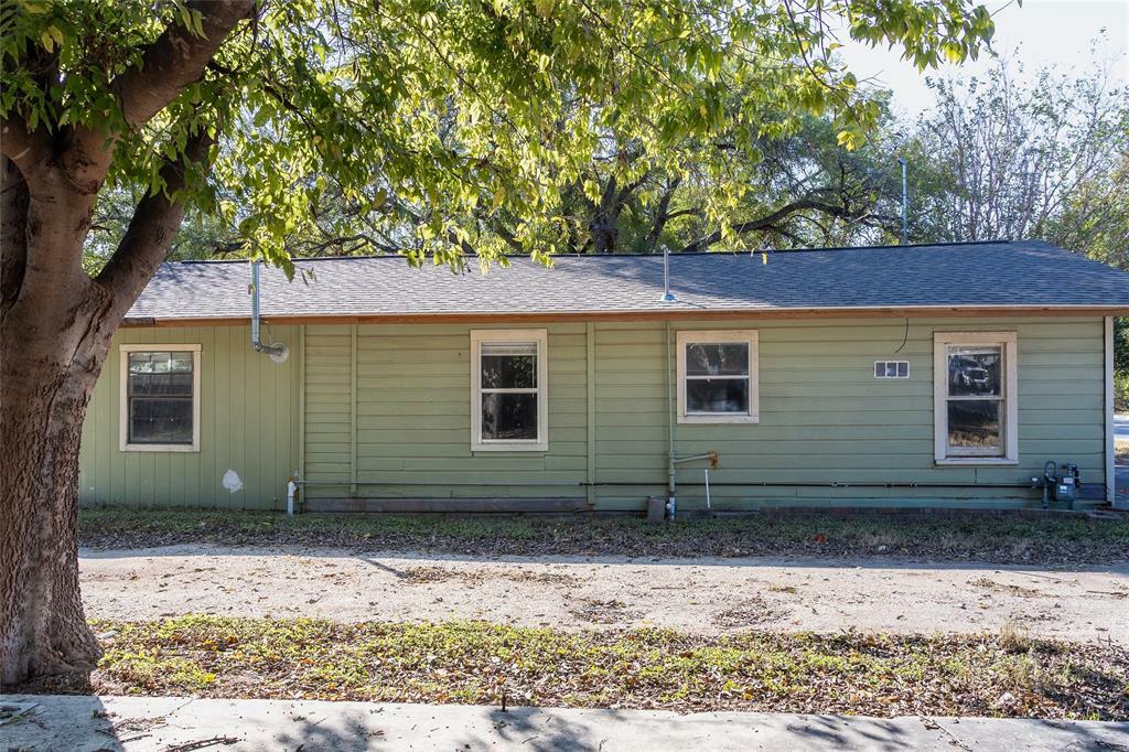 Property Photo: 1343 Hidalgo Street TX 78155