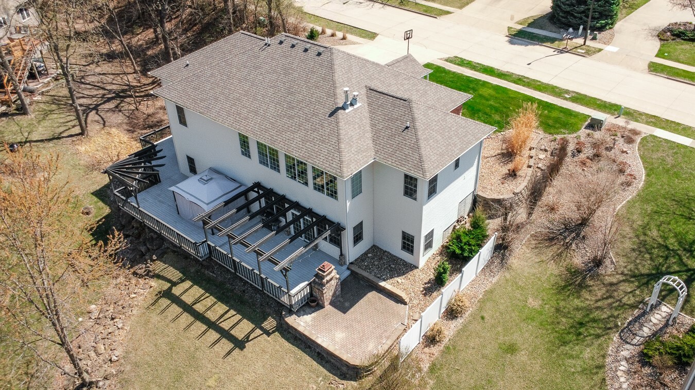 2312 Drenthe Laan Lane  Pella IA 50219 photo