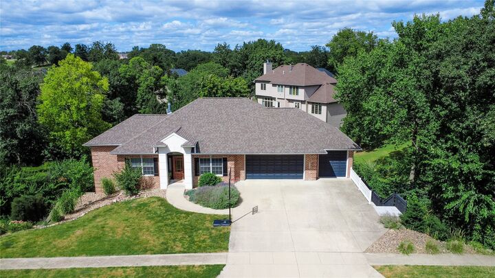2312 Drenthe Laan Lane  Pella IA 50219 photo