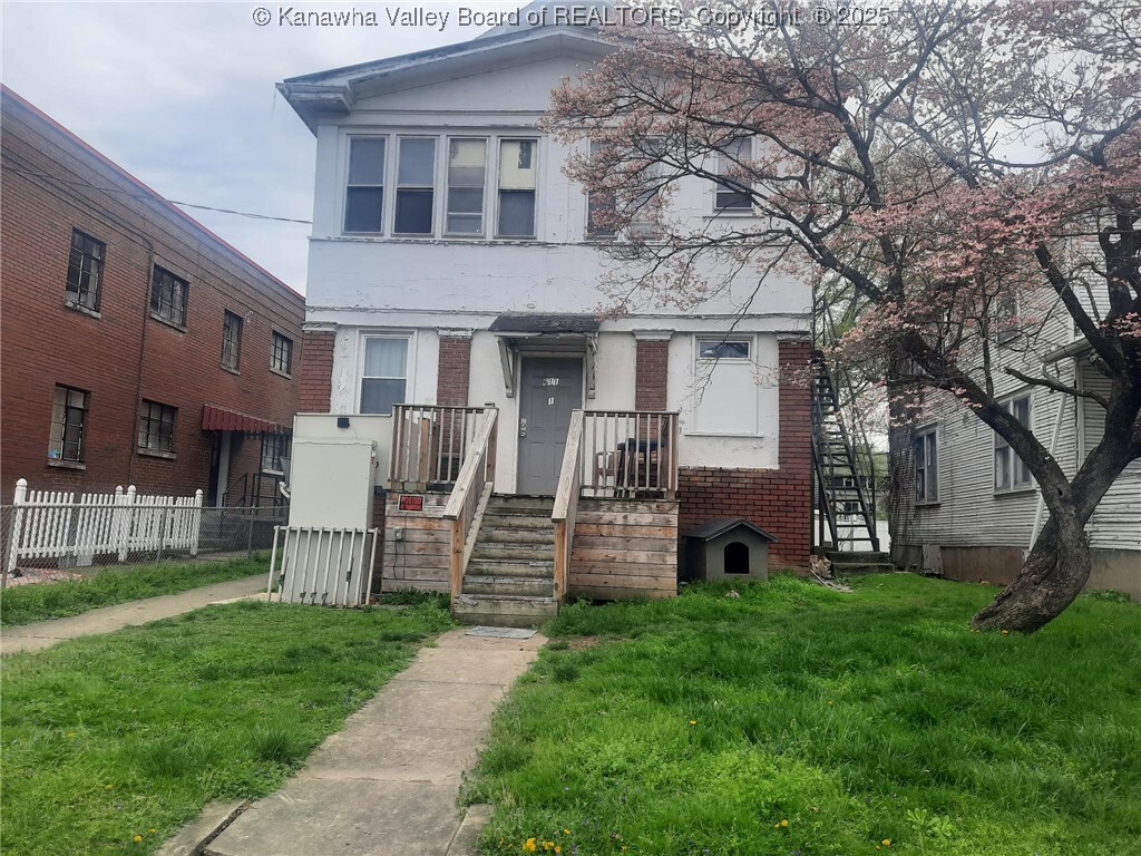 Property Photo:  611 Grant Street  WV 25302 