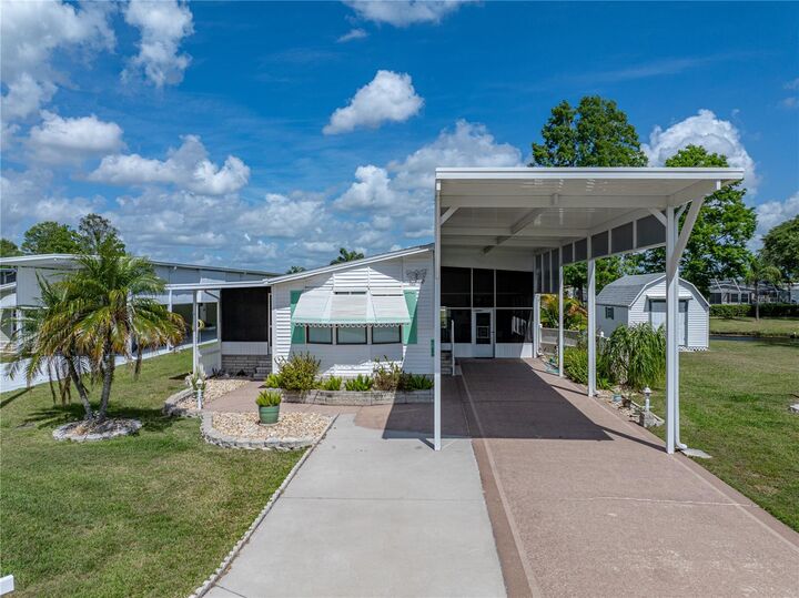 Property Photo: 5188 Shore Line Drive FL 33868