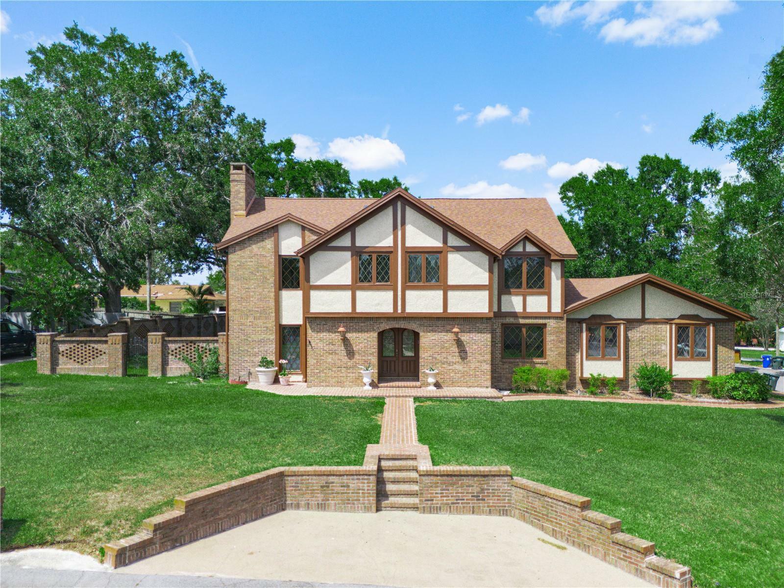Property Photo: 1128 Sugartree Lane S FL 33813
