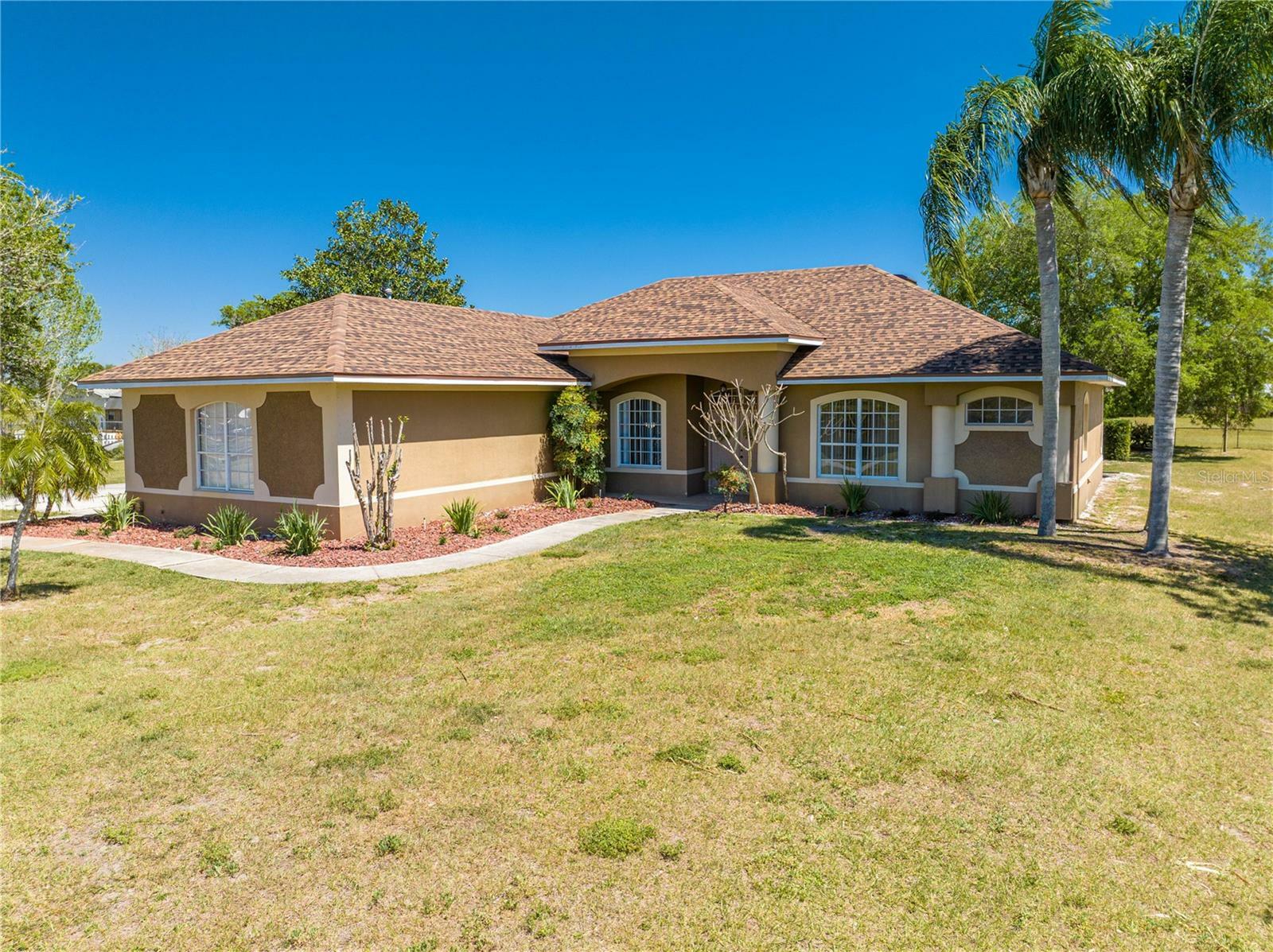 Property Photo: 1941 Mathis Rd FL 34771