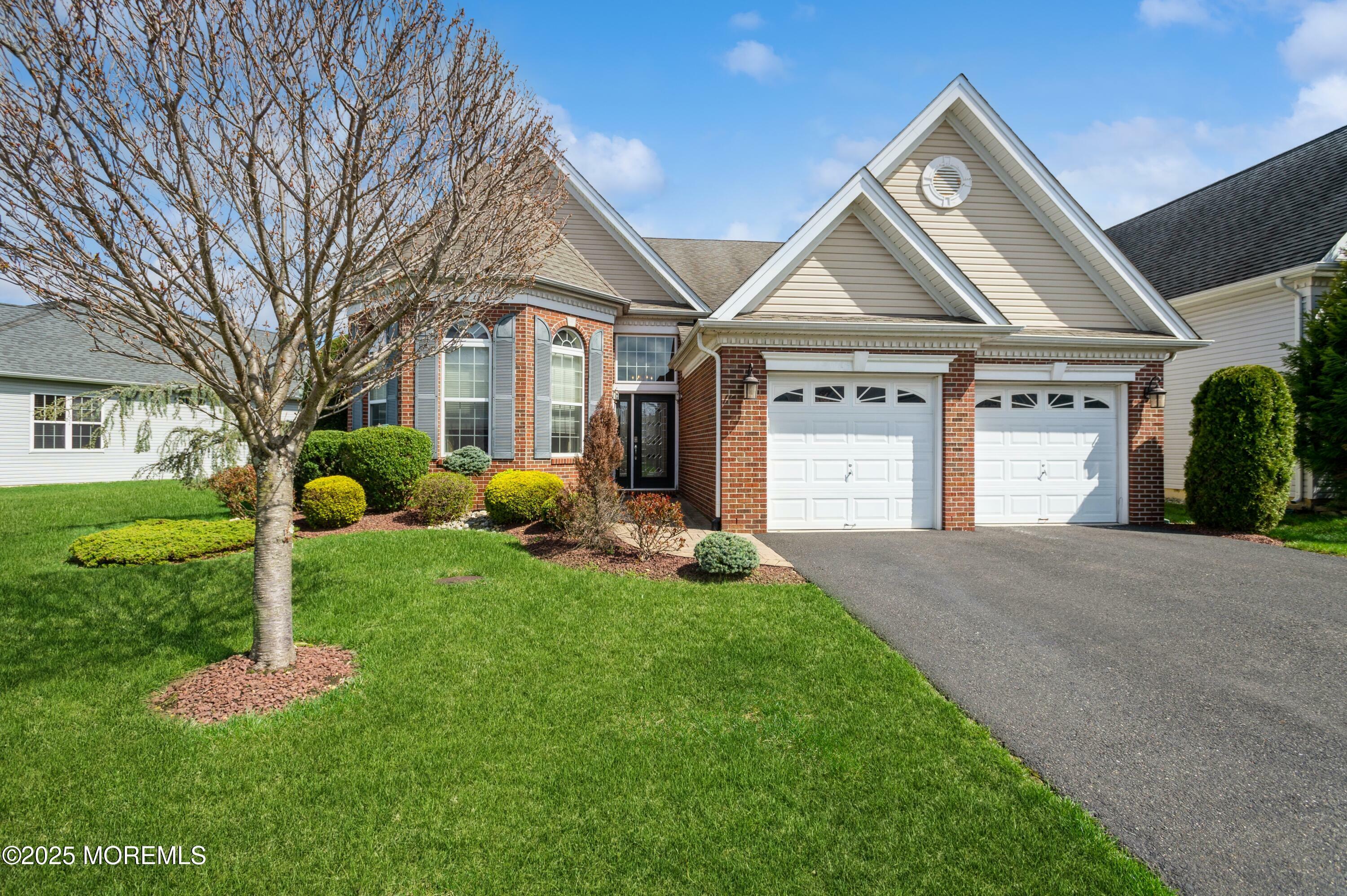 7 Riviera Drive  Monroe NJ 08831 photo