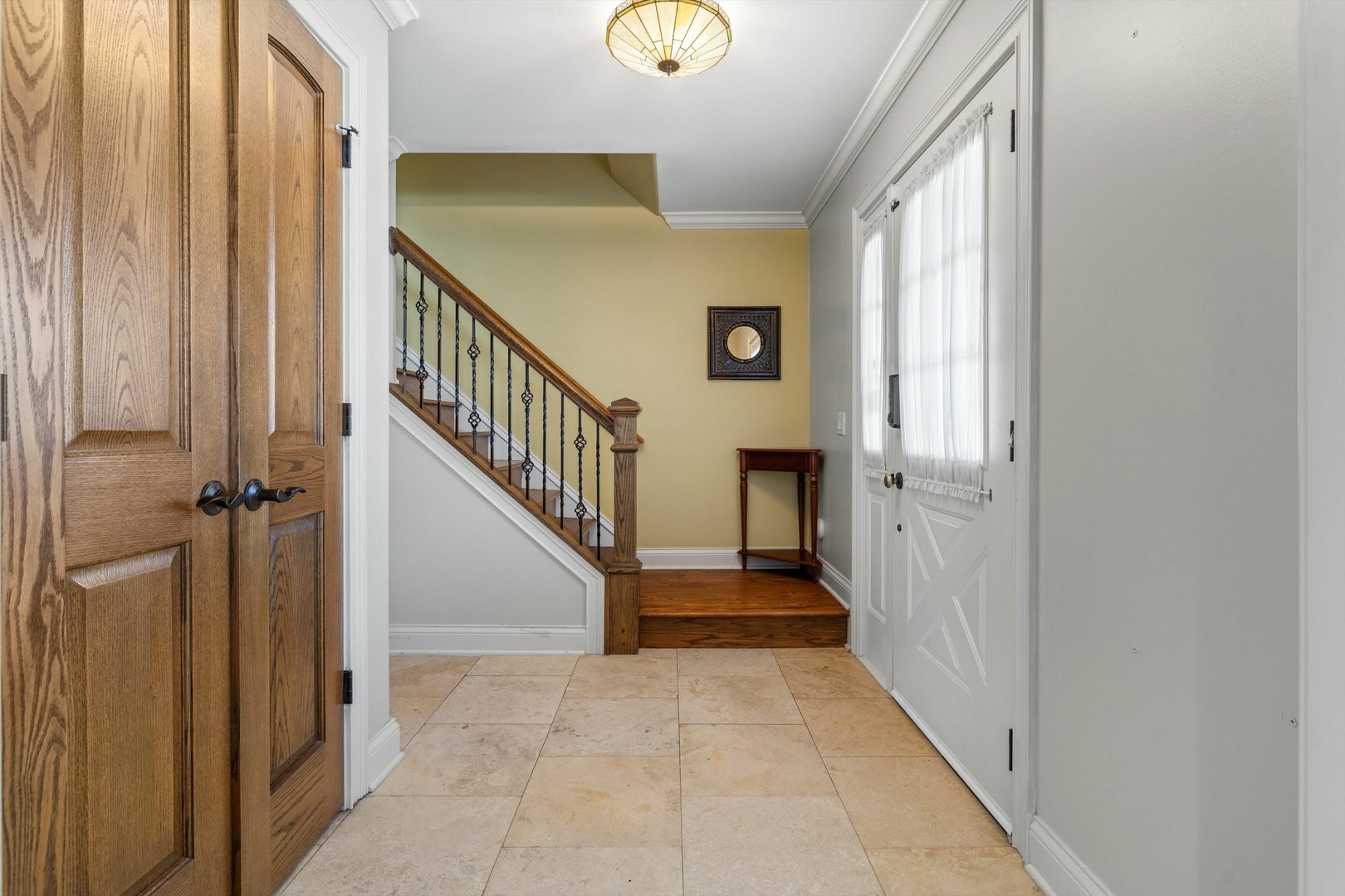 Property Photo: 913 French Drive IL 60060