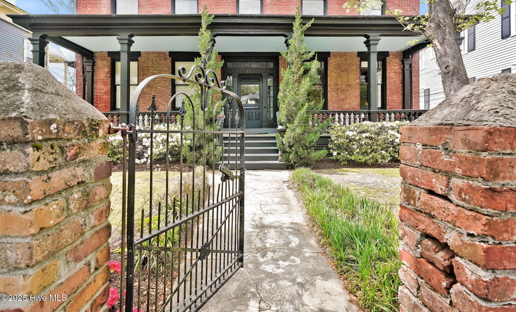 Property Photo:  416 S Front Street 1  NC 28401 