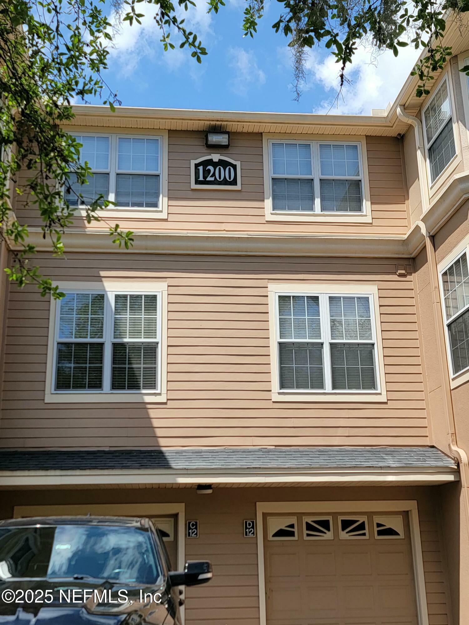 Property Photo: 13810 N Sutton Park Drive 1222 FL 32224