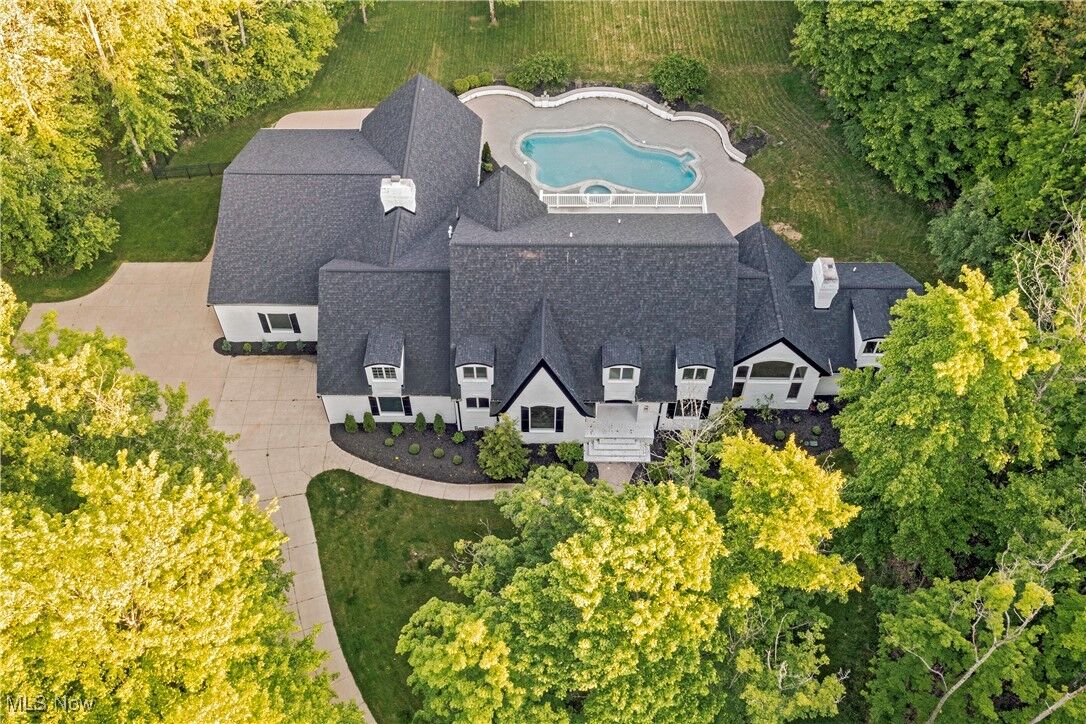 Property Photo:  1463 Reserve Drive  OH 44333 