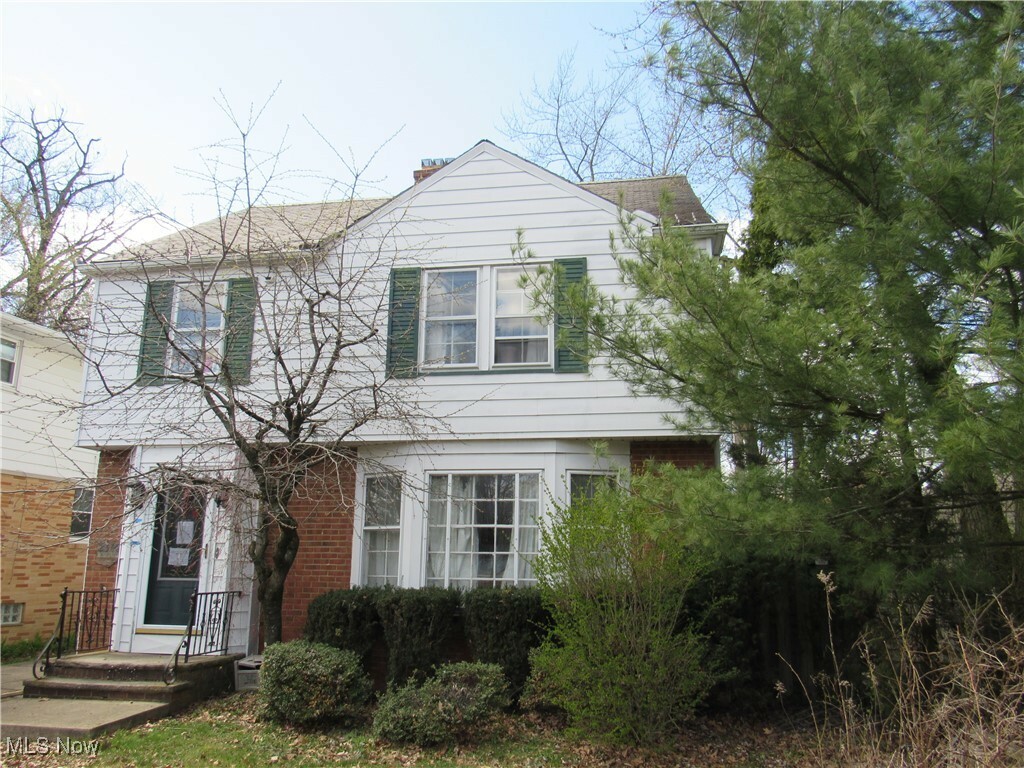 Property Photo: 2368 Eardley Road OH 44118