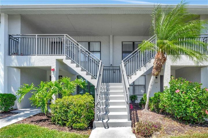 Property Photo:  1211 Commonwealth Cir C202  FL 34116 