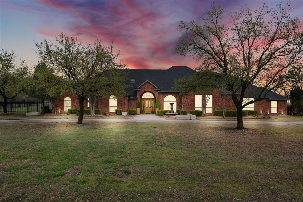 Property Photo:  6405 Pecan Hollow Lane  TX 76028 