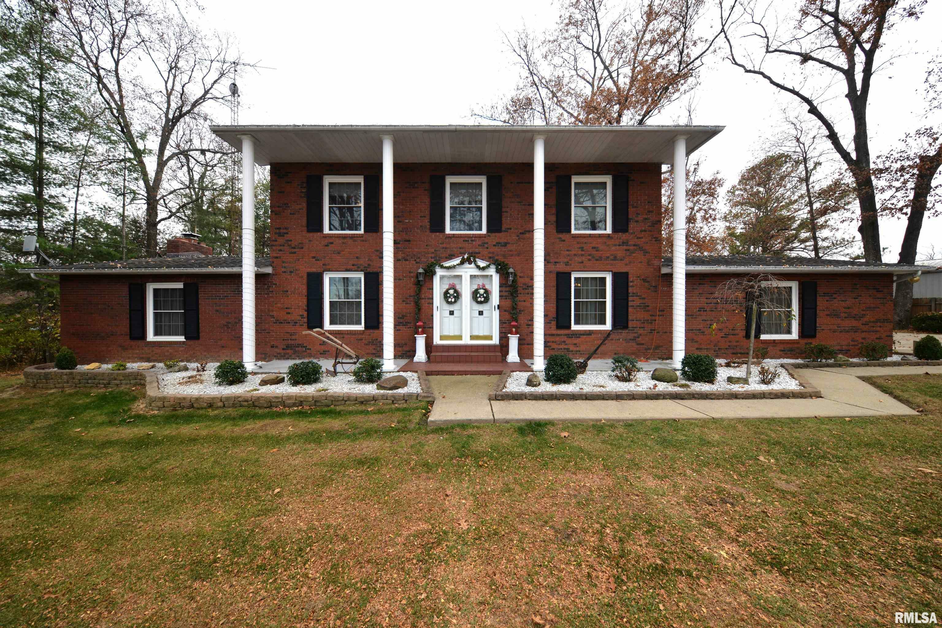 Property Photo: 4919 Richview Road IL 62864