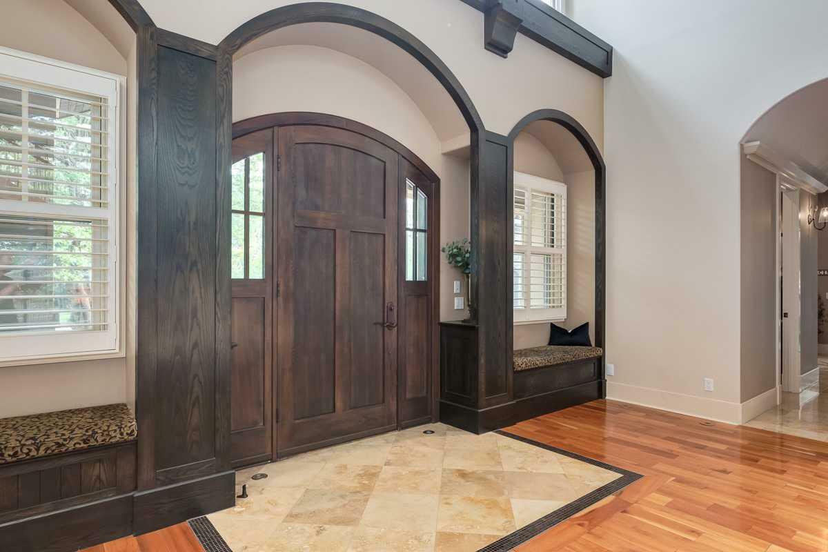 Property Photo: 16 Pinehurst Drive AB T1S 4J3