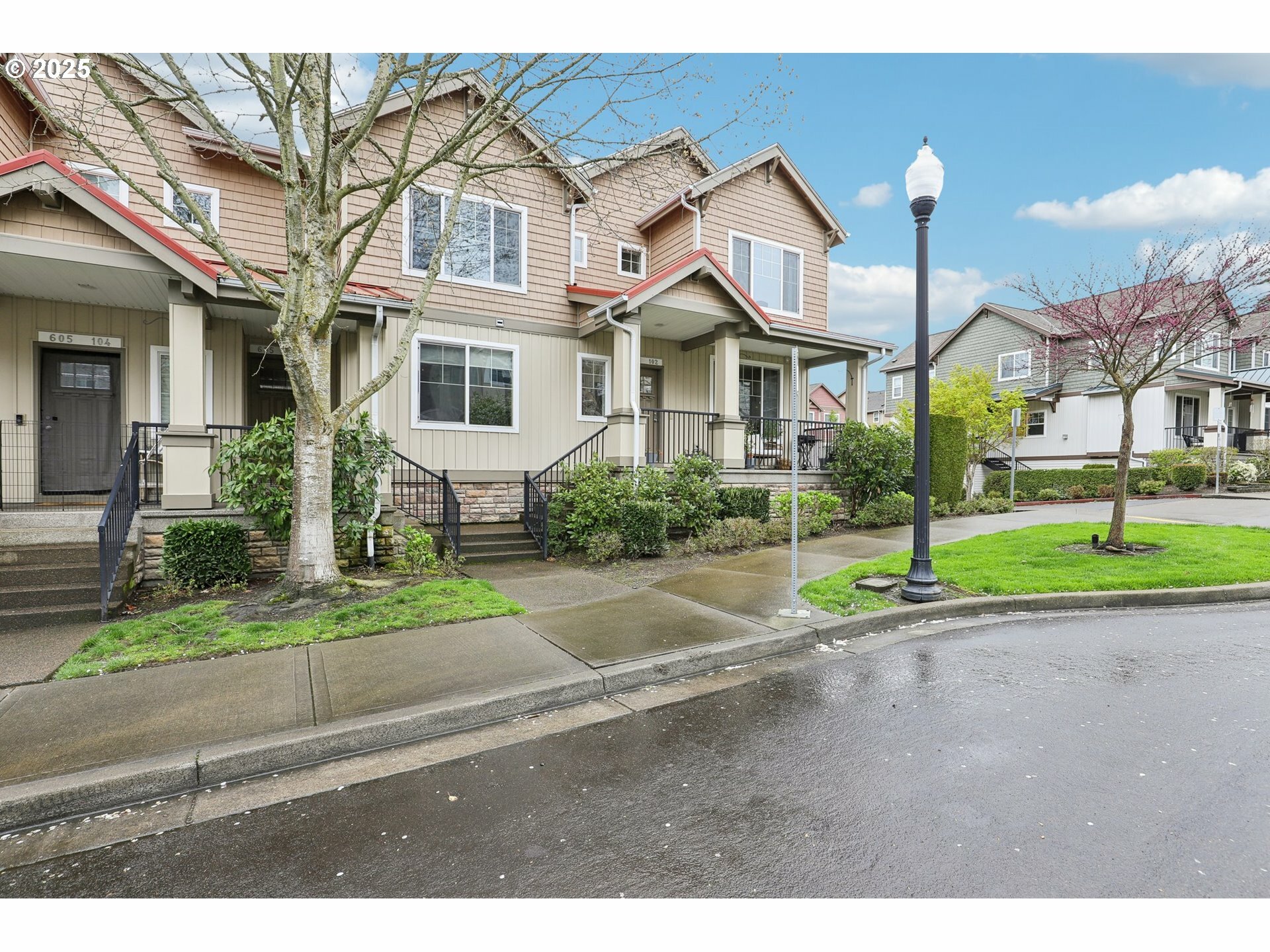 Property Photo: 605 NW Lost Springs Ter 102 OR 97229