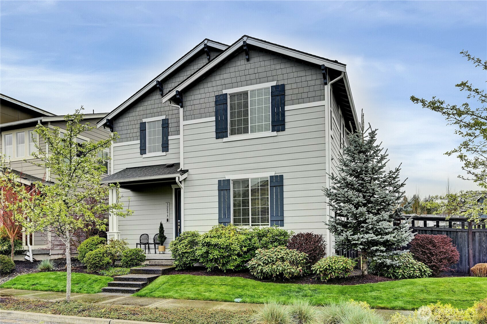Property Photo: 32898 Pine Avenue SE WA 98010