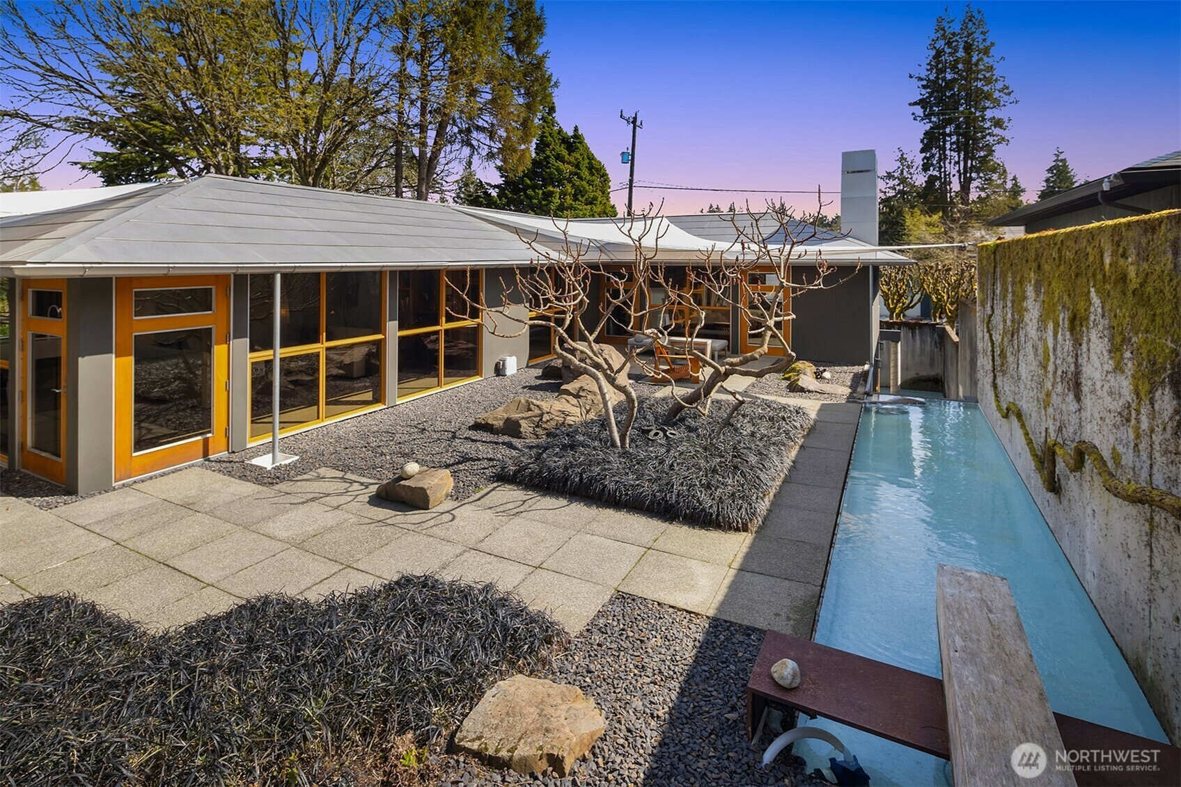 Property Photo: 1211 26th Avenue E WA 98112