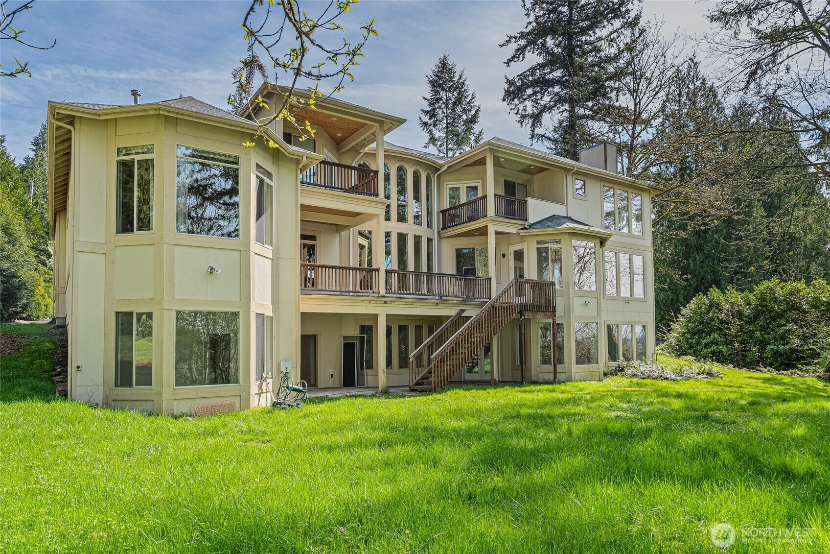 Property Photo: 26239 SE 162nd Place WA 98027