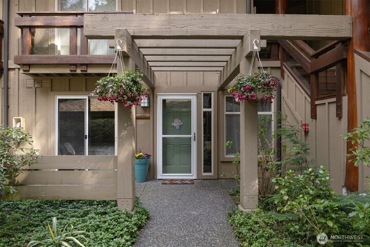 Property Photo:  5438  Snow Goose Lane 105  WA 98230 