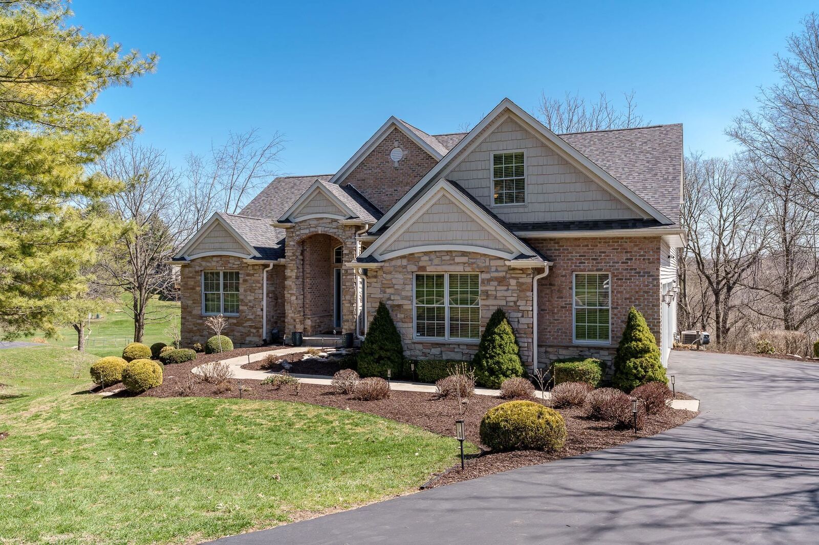 Property Photo:  7361 Winding Way  IL 61073 