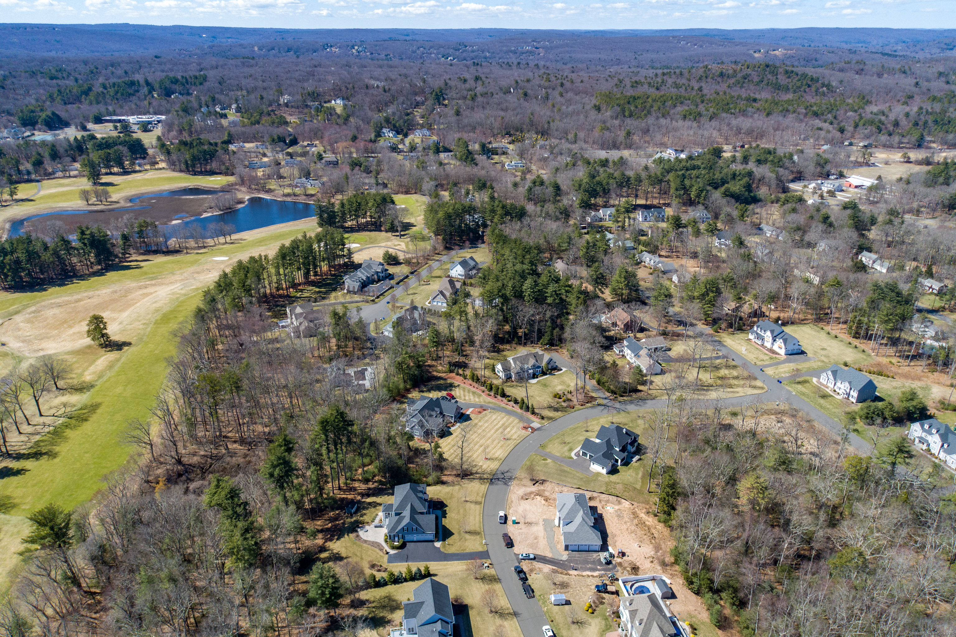 Property Photo: 82 Fairway Ridge CT 06001