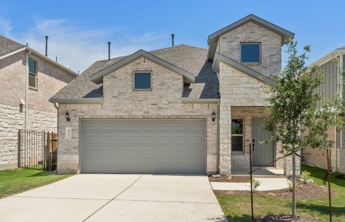 Property Photo: 405 Bristlecone Bend TX 78642