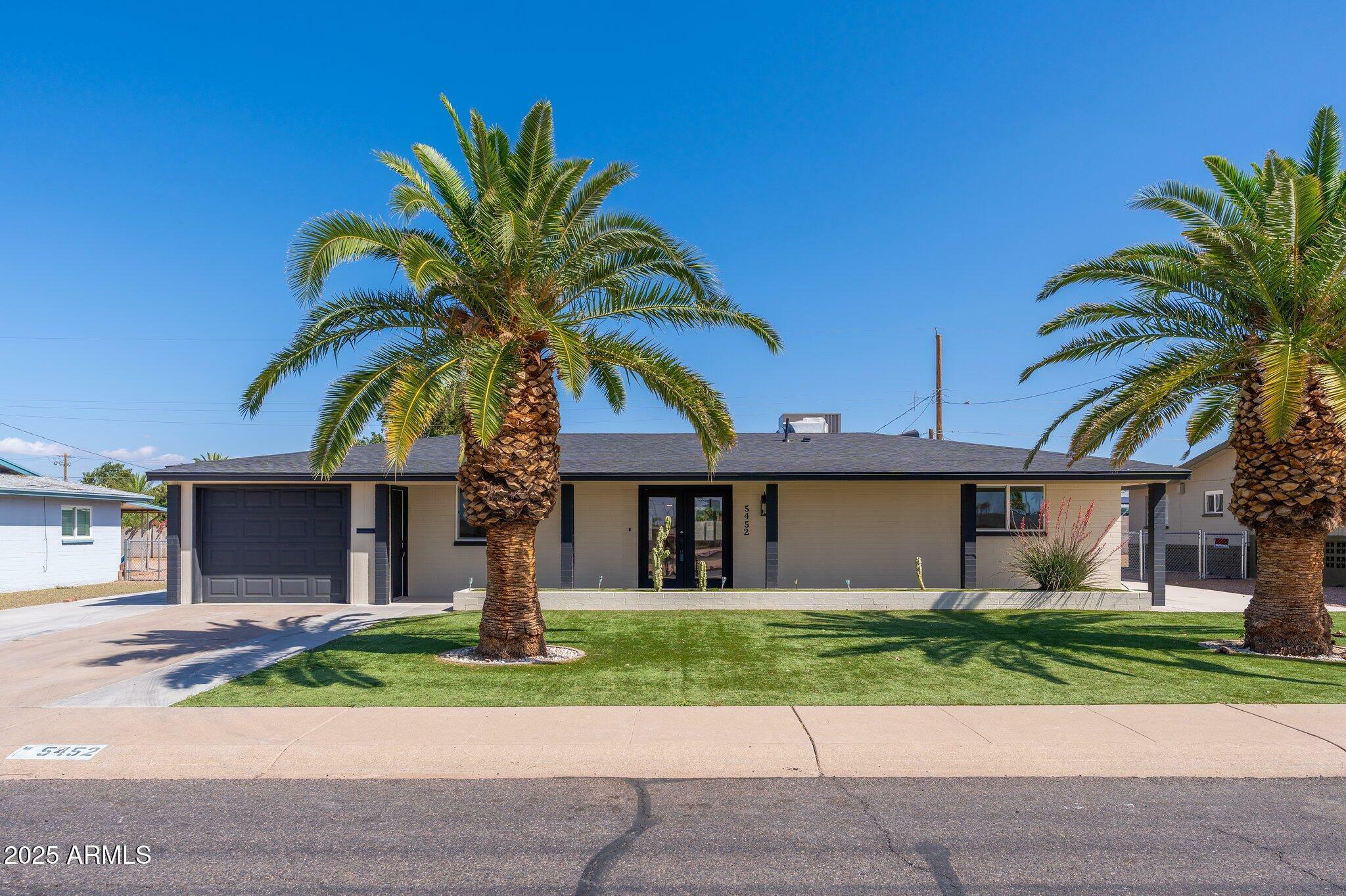Property Photo: 5452 E University Drive AZ 85205