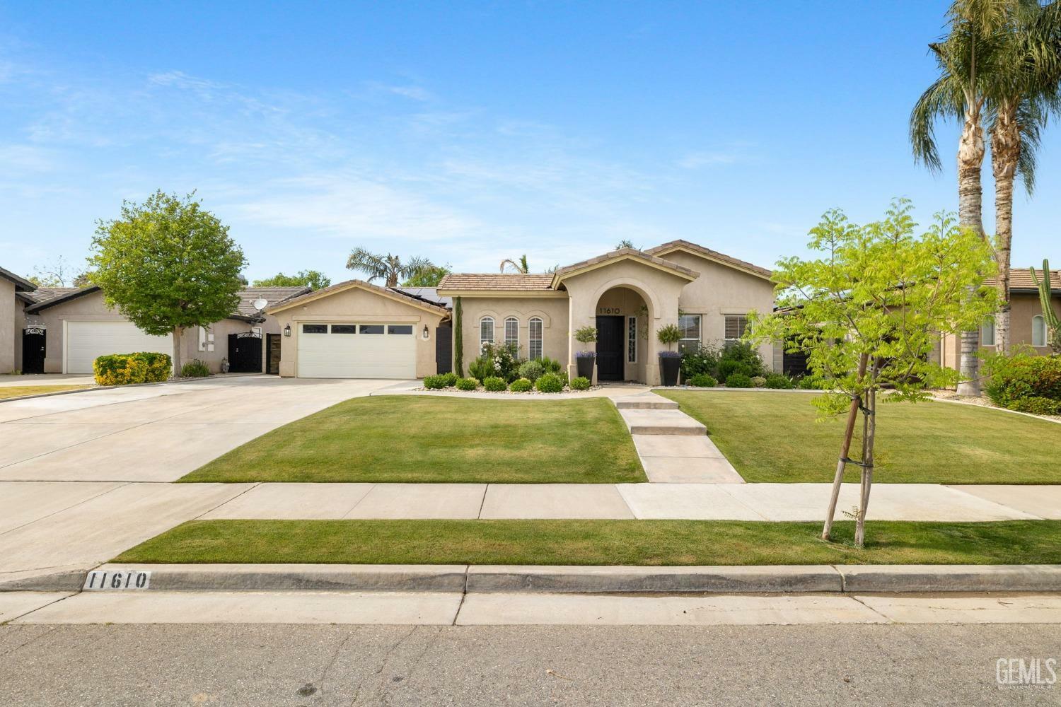 Property Photo: 11610 Marazion Hill Court CA 93311