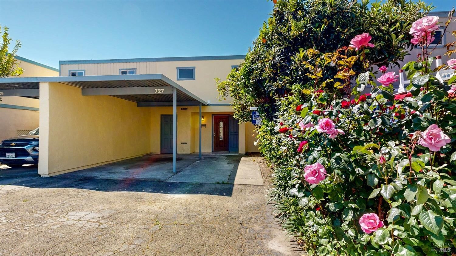 Property Photo:  727 Rockwell Place  CA 95401 
