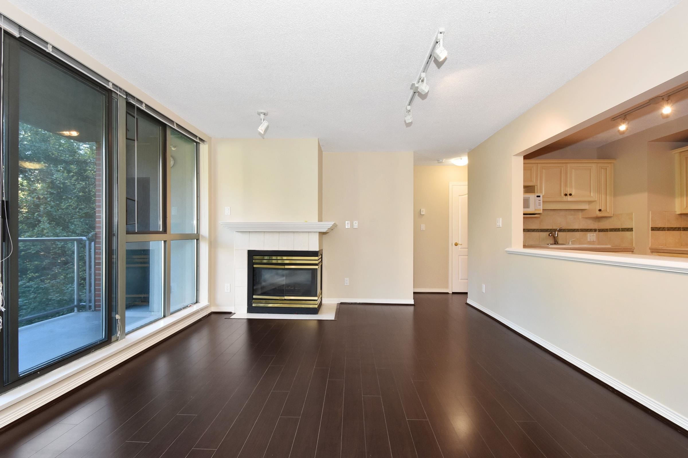 Property Photo: 5657 Hampton Place 302 BC V6T 2H4