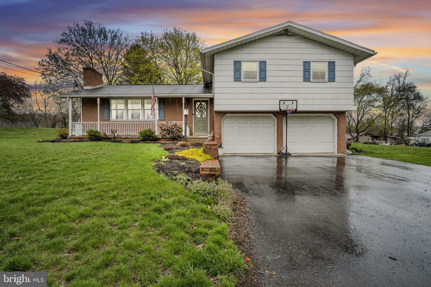 Property Photo: 2166 New Franklin Road W PA 17202
