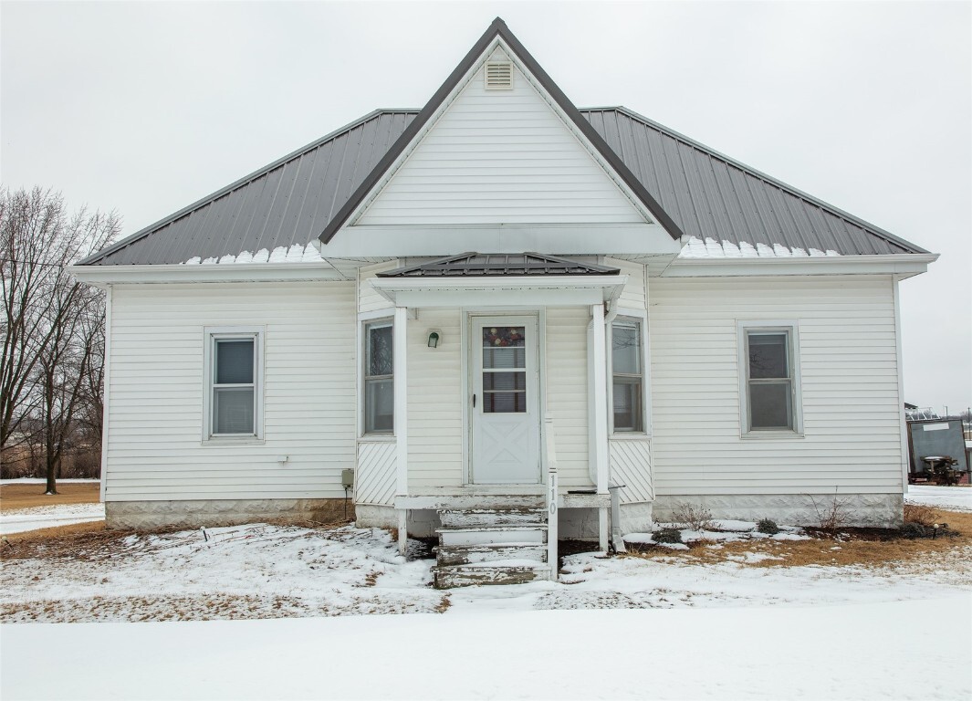 Property Photo: 110 SE 12th Street IA 50662