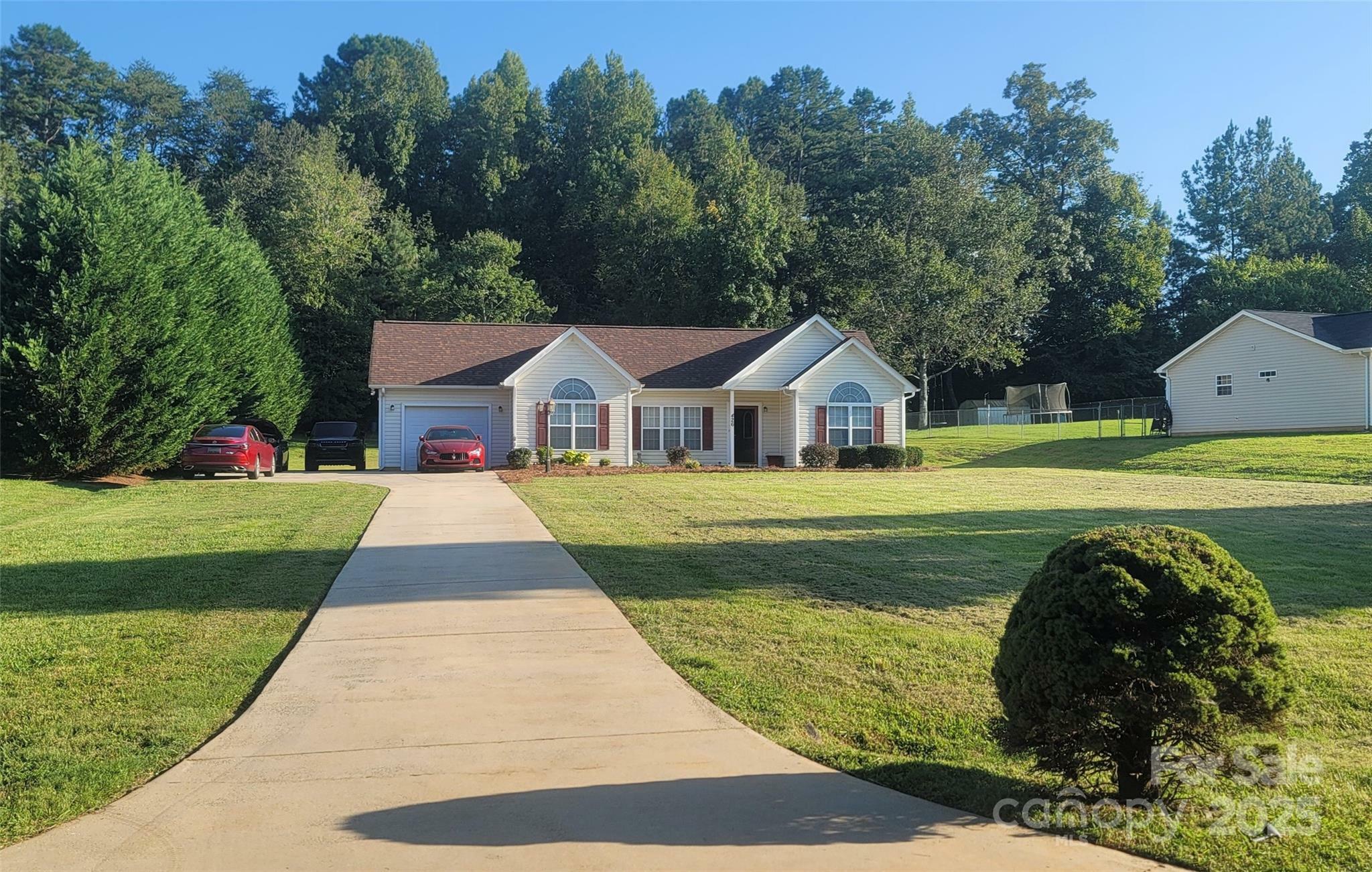 Property Photo: 426 Summer Ridge Road NC 28164