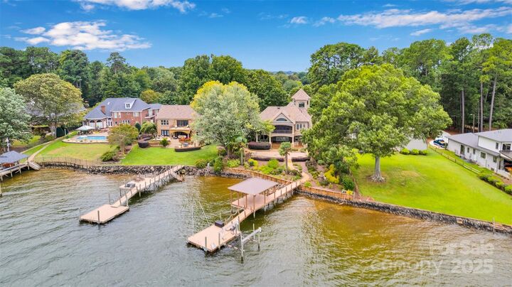 Property Photo:  20428 Island Forest Drive  NC 28031 