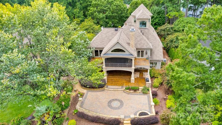 Property Photo:  20428 Island Forest Drive  NC 28031
