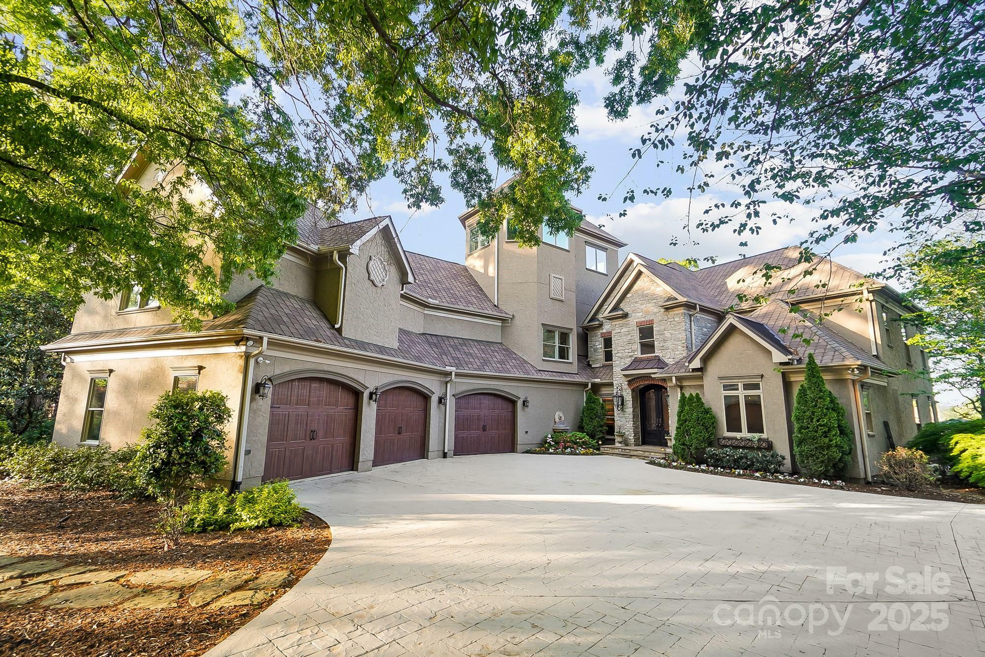 Property Photo: 20428 Island Forest Drive NC 28031