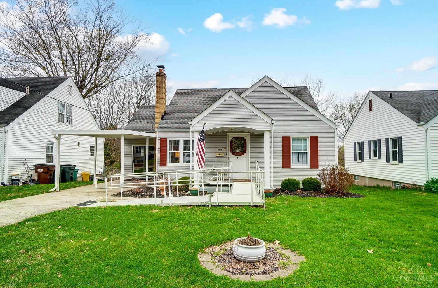 Property Photo: 202 Elbern Avenue OH 45030