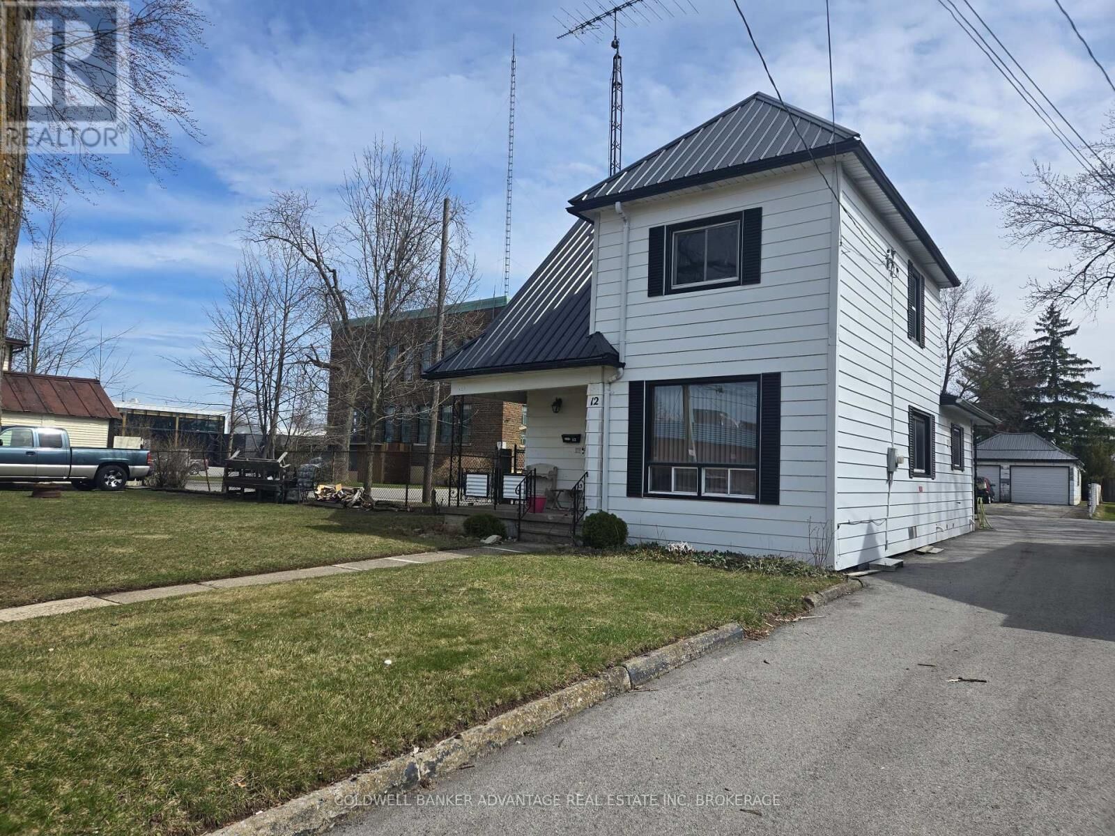 Photo de la propriété:  12 Empire Street  ON L3B 2L2 
