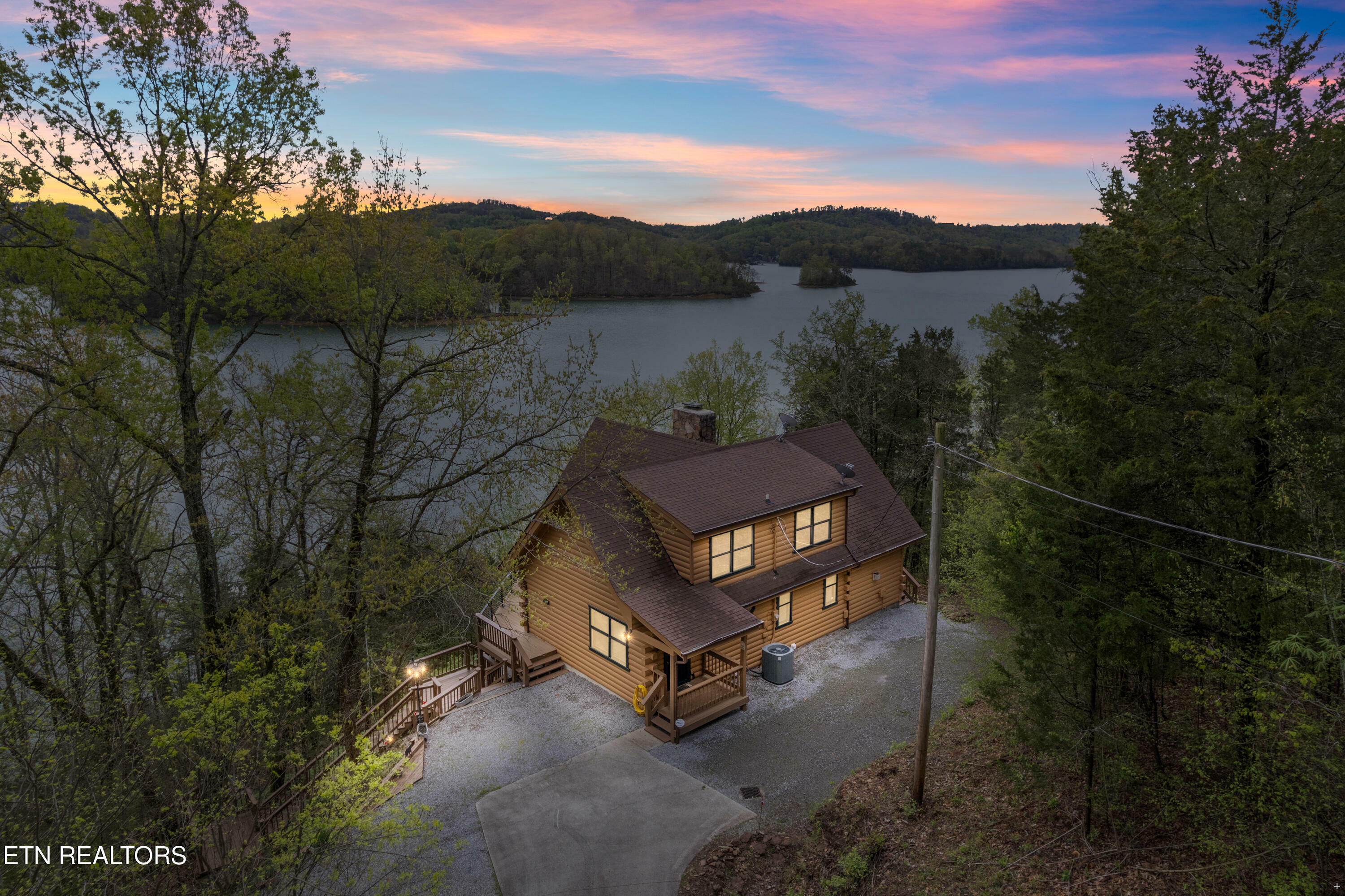 Property Photo: 183 Big Bend Point TN 37866